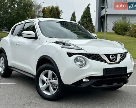 Белый Ниссан Жук, объемом двигателя 1.6 л и пробегом 70 тыс. км за 14900 $, фото 1 на Automoto.ua