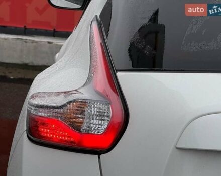 Белый Ниссан Жук, объемом двигателя 1.6 л и пробегом 35 тыс. км за 14800 $, фото 23 на Automoto.ua