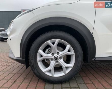 Белый Ниссан Жук, объемом двигателя 1 л и пробегом 39 тыс. км за 18500 $, фото 4 на Automoto.ua