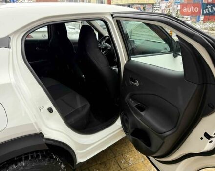 Белый Ниссан Жук, объемом двигателя 1 л и пробегом 61 тыс. км за 18900 $, фото 37 на Automoto.ua