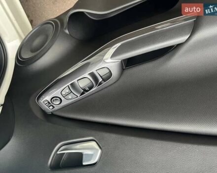 Білий Ніссан Жук, об'ємом двигуна 1 л та пробігом 35 тис. км за 18990 $, фото 11 на Automoto.ua