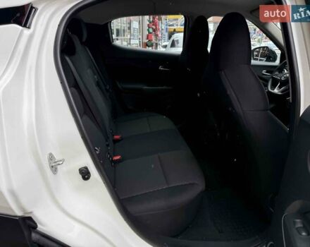 Белый Ниссан Жук, объемом двигателя 1 л и пробегом 61 тыс. км за 18900 $, фото 38 на Automoto.ua