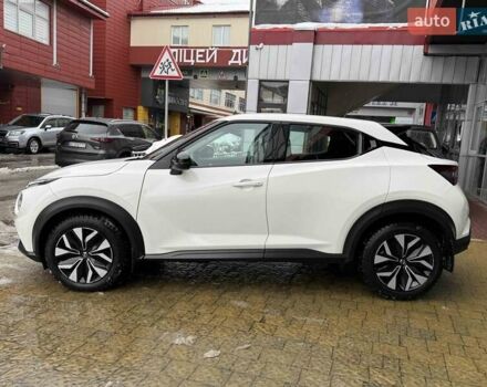 Белый Ниссан Жук, объемом двигателя 1 л и пробегом 61 тыс. км за 18900 $, фото 8 на Automoto.ua