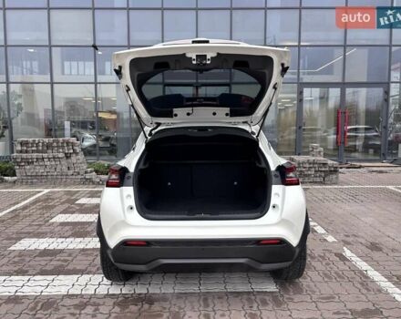 Білий Ніссан Жук, об'ємом двигуна 1 л та пробігом 25 тис. км за 20168 $, фото 6 на Automoto.ua