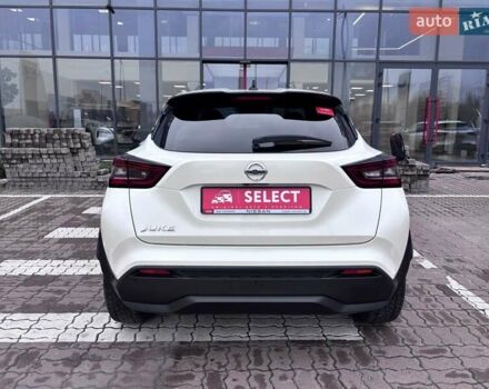 Білий Ніссан Жук, об'ємом двигуна 1 л та пробігом 25 тис. км за 20168 $, фото 5 на Automoto.ua