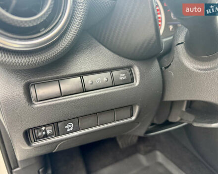 Белый Ниссан Жук, объемом двигателя 1 л и пробегом 53 тыс. км за 21300 $, фото 11 на Automoto.ua