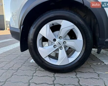 Белый Ниссан Жук, объемом двигателя 1 л и пробегом 55 тыс. км за 18469 $, фото 20 на Automoto.ua