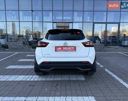 Белый Ниссан Жук, объемом двигателя 1 л и пробегом 55 тыс. км за 18469 $, фото 9 на Automoto.ua