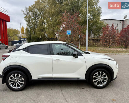 Белый Ниссан Жук, объемом двигателя 1 л и пробегом 53 тыс. км за 21300 $, фото 1 на Automoto.ua