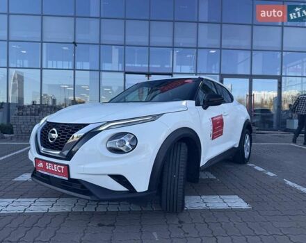 Белый Ниссан Жук, объемом двигателя 1 л и пробегом 55 тыс. км за 18469 $, фото 4 на Automoto.ua