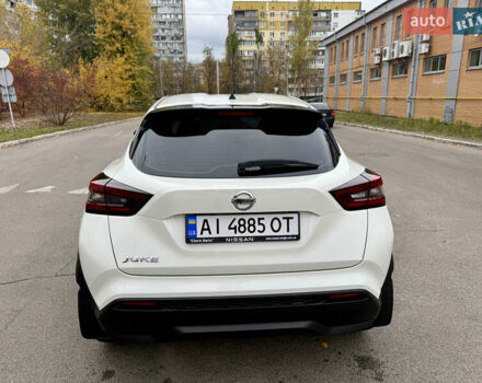 Белый Ниссан Жук, объемом двигателя 1 л и пробегом 53 тыс. км за 21300 $, фото 3 на Automoto.ua