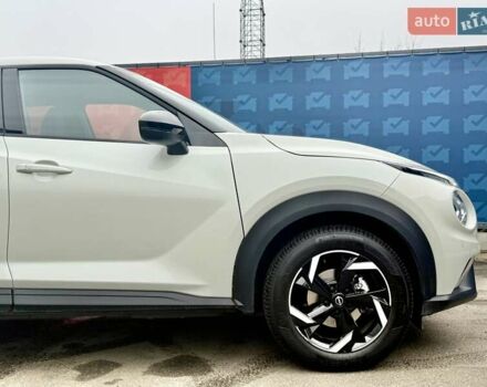 Белый Ниссан Жук, объемом двигателя 1 л и пробегом 7 тыс. км за 22500 $, фото 34 на Automoto.ua