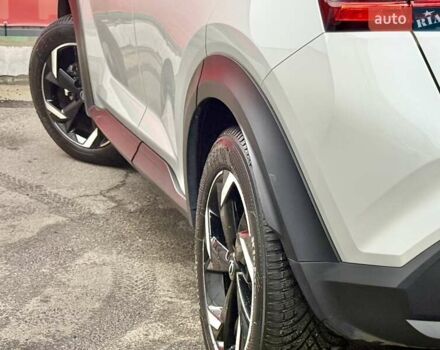 Белый Ниссан Жук, объемом двигателя 1 л и пробегом 7 тыс. км за 22500 $, фото 26 на Automoto.ua