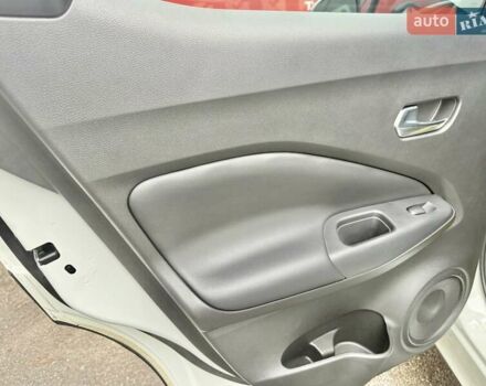 Белый Ниссан Жук, объемом двигателя 1 л и пробегом 7 тыс. км за 22500 $, фото 69 на Automoto.ua