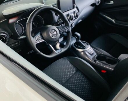 Білий Ніссан Жук, об'ємом двигуна 0 л та пробігом 0 тис. км за 26455 $, фото 4 на Automoto.ua