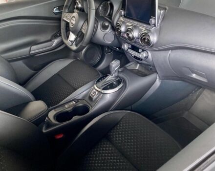 Білий Ніссан Жук, об'ємом двигуна 0 л та пробігом 0 тис. км за 26455 $, фото 5 на Automoto.ua