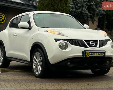 Белый Ниссан Жук, объемом двигателя 1.6 л и пробегом 165 тыс. км за 8999 $, фото 1 на Automoto.ua