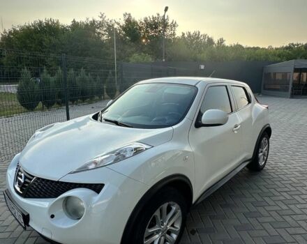 Белый Ниссан Жук, объемом двигателя 1.6 л и пробегом 255 тыс. км за 9500 $, фото 1 на Automoto.ua