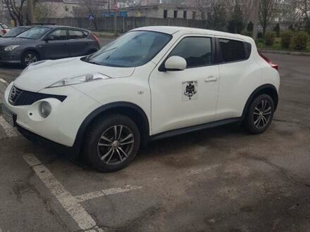 Белый Ниссан Жук, объемом двигателя 1.62 л и пробегом 74 тыс. км за 10400 $, фото 1 на Automoto.ua