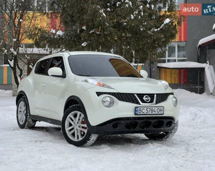 Белый Ниссан Жук, объемом двигателя 1.6 л и пробегом 222 тыс. км за 9299 $, фото 1 на Automoto.ua