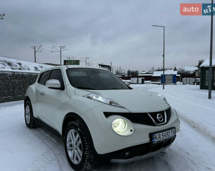 Белый Ниссан Жук, объемом двигателя 1.62 л и пробегом 64 тыс. км за 10800 $, фото 1 на Automoto.ua