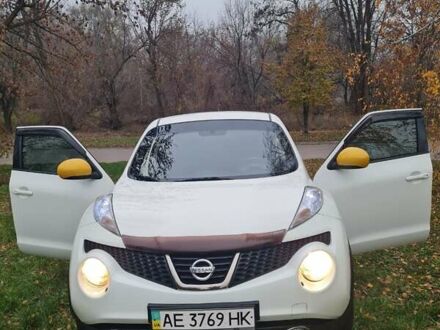 Белый Ниссан Жук, объемом двигателя 1.6 л и пробегом 140 тыс. км за 10500 $, фото 1 на Automoto.ua