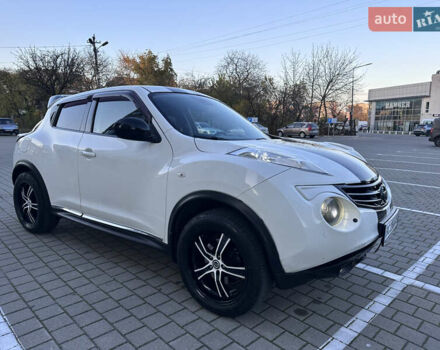 Белый Ниссан Жук, объемом двигателя 1.62 л и пробегом 226 тыс. км за 10800 $, фото 1 на Automoto.ua