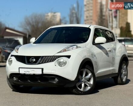 Белый Ниссан Жук, объемом двигателя 1.6 л и пробегом 176 тыс. км за 8900 $, фото 1 на Automoto.ua