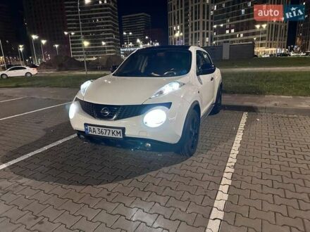 Белый Ниссан Жук, объемом двигателя 1.6 л и пробегом 105 тыс. км за 10000 $, фото 1 на Automoto.ua