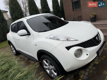 Ниссан Жук 2012 в Днепре (Днепропетровске) на Automoto.ua Белый Ниссан Жук, объемом двигателя 1.6 л и пробегом 107 тыс. км за 10999 $, фото 1 на Automoto.ua