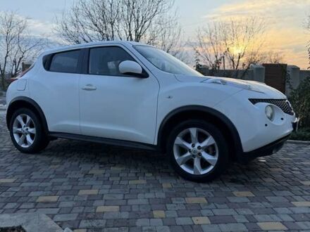 Белый Ниссан Жук, объемом двигателя 1.6 л и пробегом 157 тыс. км за 9000 $, фото 1 на Automoto.ua