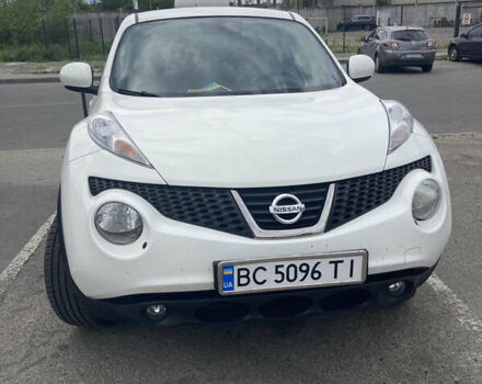 Белый Ниссан Жук, объемом двигателя 1.6 л и пробегом 125 тыс. км за 10600 $, фото 1 на Automoto.ua