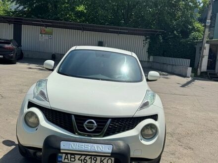 Белый Ниссан Жук, объемом двигателя 1.6 л и пробегом 175 тыс. км за 9900 $, фото 1 на Automoto.ua