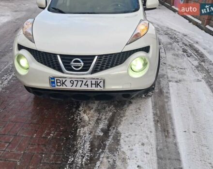 Белый Ниссан Жук, объемом двигателя 1.6 л и пробегом 245 тыс. км за 9500 $, фото 1 на Automoto.ua