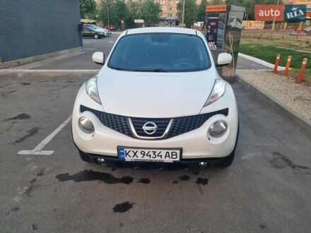 Ниссан Жук 2013 в Харькове на Automoto.ua Белый Ниссан Жук, объемом двигателя 1.6 л и пробегом 67 тыс. км за 12500 $, фото 1 на Automoto.ua