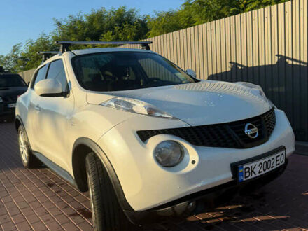 Ниссан Жук 2013 в Сарнах на Automoto.ua Белый Ниссан Жук, объемом двигателя 1.6 л и пробегом 171 тыс. км за 9600 $, фото 1 на Automoto.ua