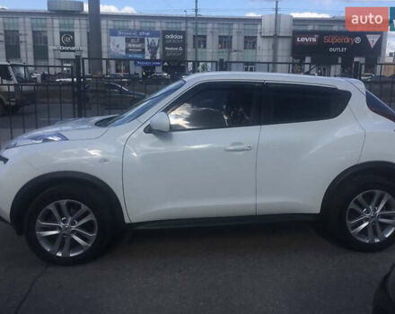 Белый Ниссан Жук, объемом двигателя 1.6 л и пробегом 138 тыс. км за 10500 $, фото 1 на Automoto.ua