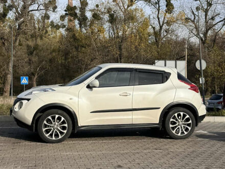 Белый Ниссан Жук, объемом двигателя 1.6 л и пробегом 158 тыс. км за 10500 $, фото 1 на Automoto.ua