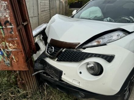 Белый Ниссан Жук, объемом двигателя 1.6 л и пробегом 90 тыс. км за 6500 $, фото 1 на Automoto.ua