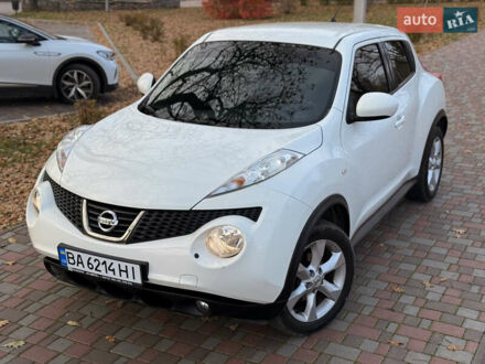 Белый Ниссан Жук, объемом двигателя 1.6 л и пробегом 95 тыс. км за 10850 $, фото 1 на Automoto.ua