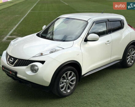 Белый Ниссан Жук, объемом двигателя 1.6 л и пробегом 55 тыс. км за 13300 $, фото 1 на Automoto.ua