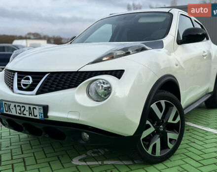Белый Ниссан Жук, объемом двигателя 1.5 л и пробегом 240 тыс. км за 10950 $, фото 1 на Automoto.ua