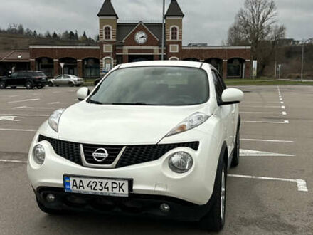 Белый Ниссан Жук, объемом двигателя 1.6 л и пробегом 123 тыс. км за 12000 $, фото 1 на Automoto.ua