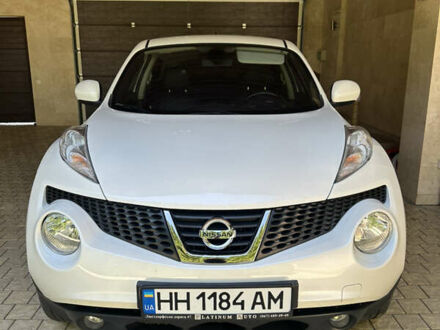 Ниссан Жук 2014 в Одессе на Automoto.ua Белый Ниссан Жук, объемом двигателя 1.6 л и пробегом 50 тыс. км за 14500 $, фото 1 на Automoto.ua