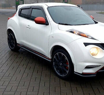 Белый Ниссан Жук, объемом двигателя 1.62 л и пробегом 180 тыс. км за 12500 $, фото 1 на Automoto.ua