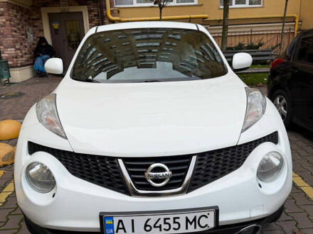 Белый Ниссан Жук, объемом двигателя 1.6 л и пробегом 130 тыс. км за 11600 $, фото 1 на Automoto.ua