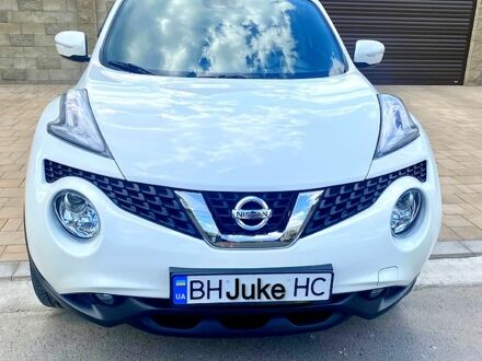 Белый Ниссан Жук, объемом двигателя 1.6 л и пробегом 65 тыс. км за 13900 $, фото 1 на Automoto.ua