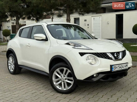 Белый Ниссан Жук, объемом двигателя 1.6 л и пробегом 57 тыс. км за 15300 $, фото 1 на Automoto.ua