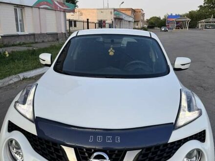 Белый Ниссан Жук, объемом двигателя 1.6 л и пробегом 110 тыс. км за 14800 $, фото 1 на Automoto.ua