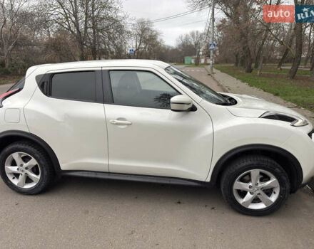 Белый Ниссан Жук, объемом двигателя 1.6 л и пробегом 52 тыс. км за 15000 $, фото 1 на Automoto.ua